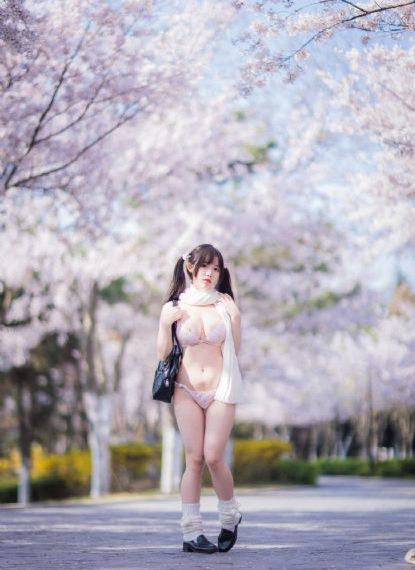 头像小孩子卖萌可爱型欧美_1080高清完整版播放